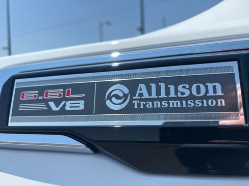 New 2025 GMC Sierra 3500 Pro image 9