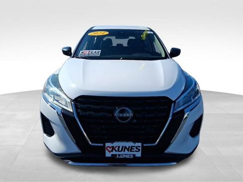 Used 2024 Nissan Kicks S image 13