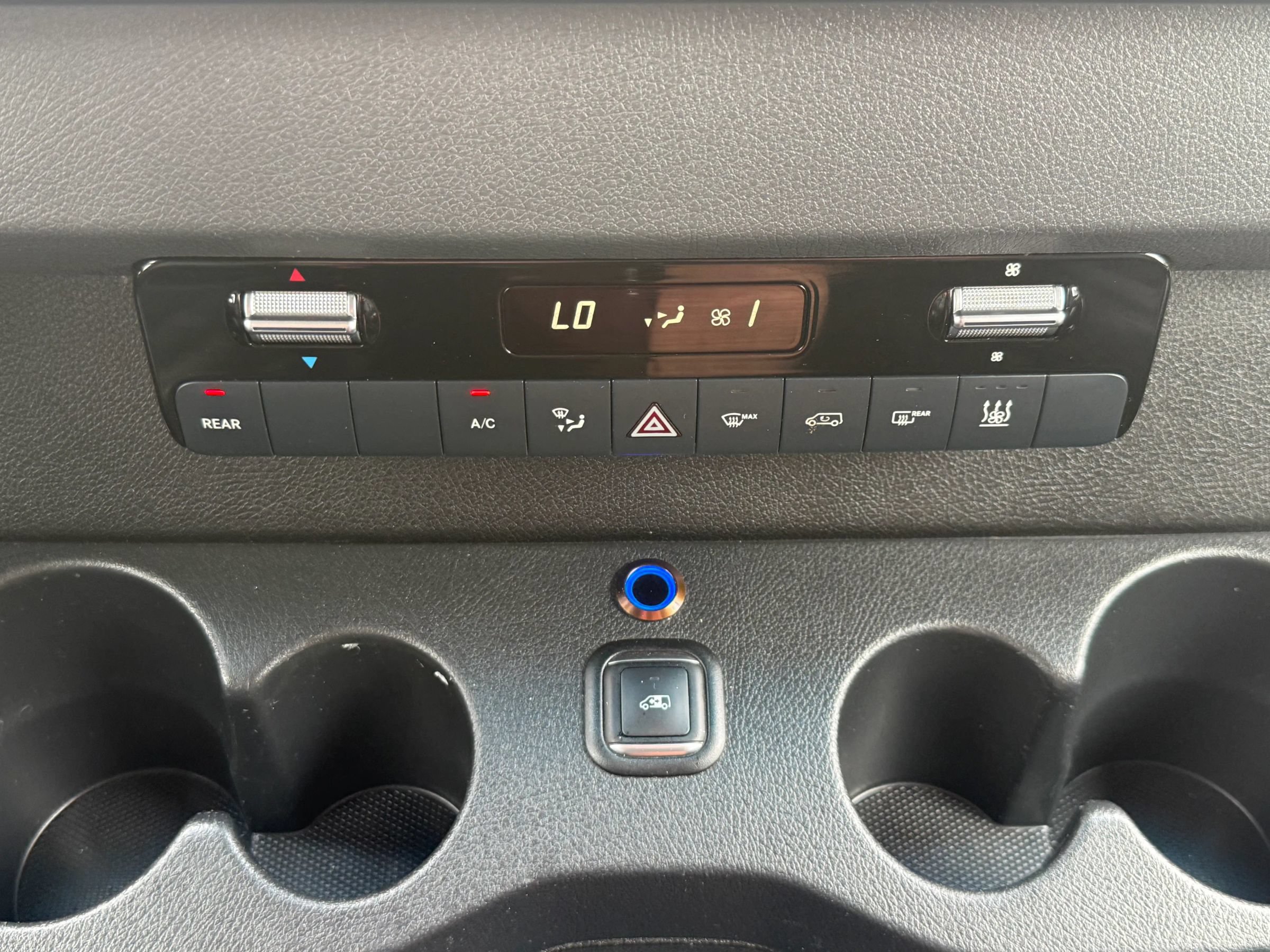 Used 2020 Mercedes-Benz Sprinter 2500 image 30