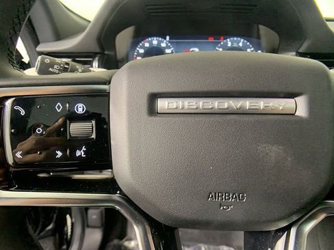 Certified 2025 Land Rover Discovery Sport Dynamic SE image 16