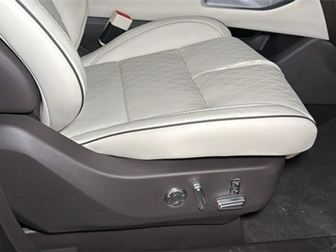 New 2026 Lincoln Nautilus Black Label image 7