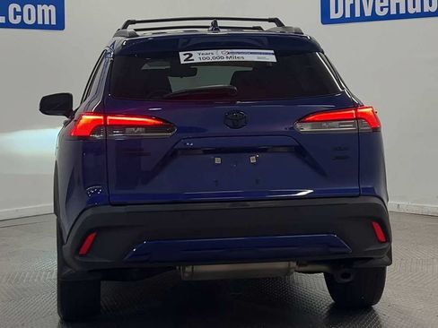 Used 2022 Toyota Corolla Cross XLE w/ Convenience Package AWD/4WD image 7