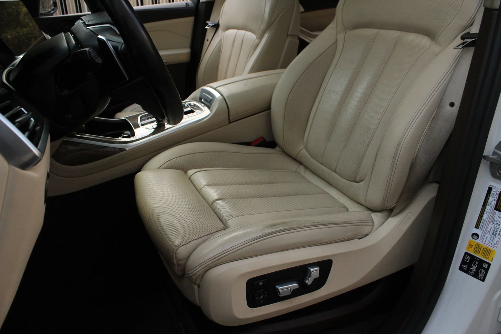 Used 2019 BMW X7 xDrive40i AWD/4WD image 17