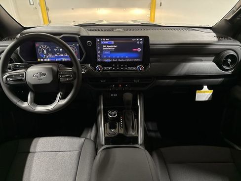 New 2026 Chevrolet Colorado Trail Boss AWD/4WD image 10
