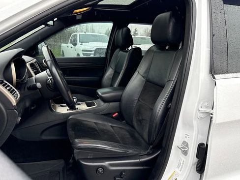 Used 2015 Jeep Grand Cherokee Altitude image 21