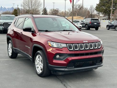 Used 2022 Jeep Compass Latitude w/ Convenience Group image 7