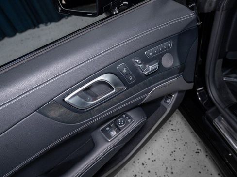 Used 2016 Mercedes-Benz SL 550 image 17