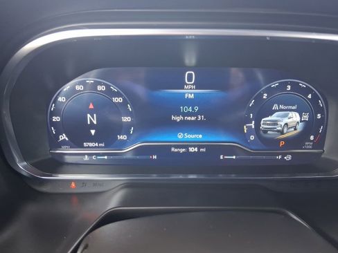 Used 2024 Chevrolet Suburban LT image 30