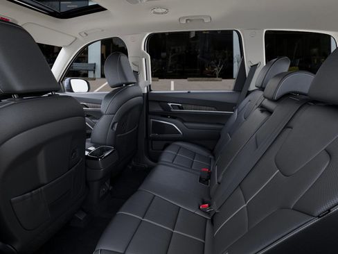 New 2025 Kia Telluride EX image 18