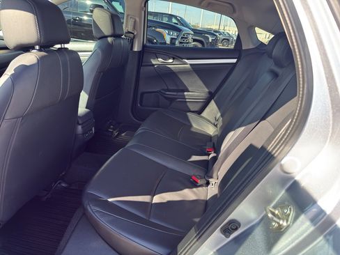 Used 2017 Honda Civic Touring image 11