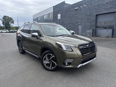 Used 2023 Subaru Forester Touring w/ Popular Package #2 AWD/4WD image 18