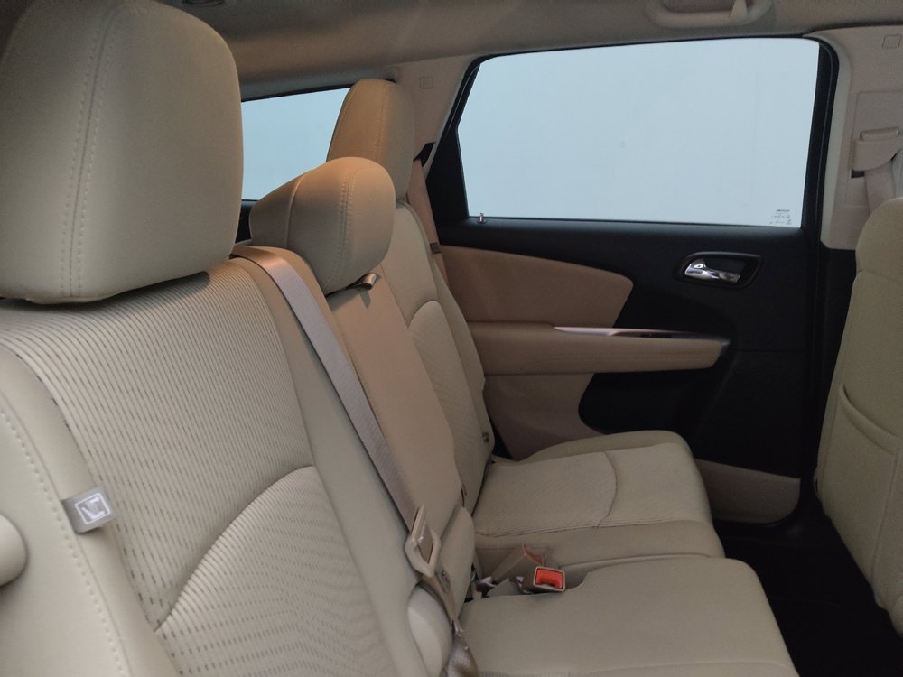 Used 2019 Dodge Journey SE w/ Connectivity Group FWD image 19