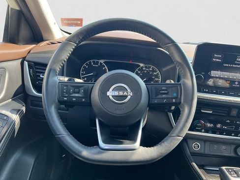 Used 2023 Nissan Rogue SL w/ SL Premium Package AWD/4WD image 12