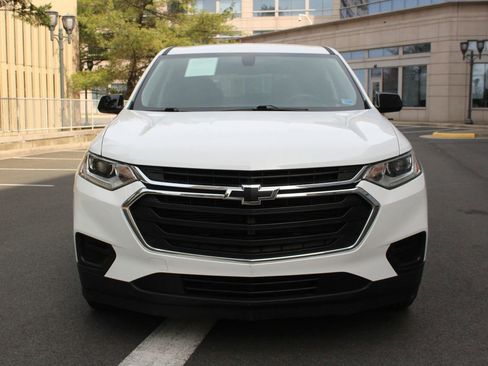Used 2019 Chevrolet Traverse LS image 3
