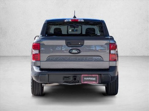 New 2025 Ford Maverick Lariat w/ Black Appearance Package image 8