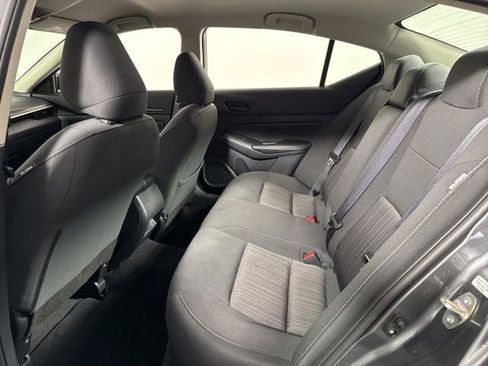 Used 2025 Nissan Altima 2.5 SV FWD image 17