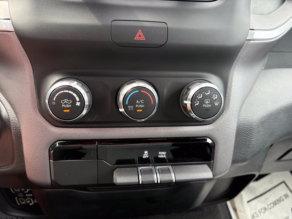 Used 2023 RAM 1500 Big Horn AWD/4WD image 22