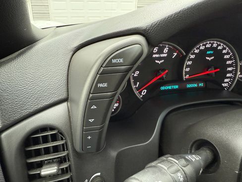 Used 2007 Chevrolet Corvette Coupe w/ Preferred Equipment Group image 43