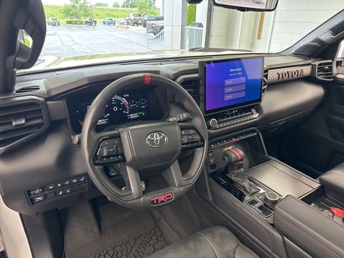 Used 2024 Toyota Sequoia TRD Pro AWD/4WD image 20