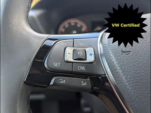 Certified 2022 Volkswagen Passat 2.0T image 13