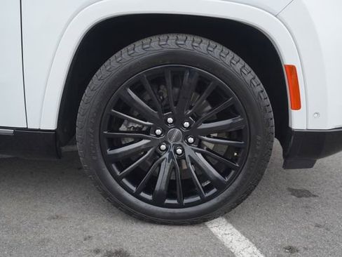 Used 2024 Jeep Grand Wagoneer L Series III image 47