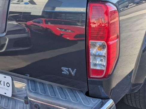 Used 2015 Nissan Frontier SV w/ SV Value Truck Package image 5