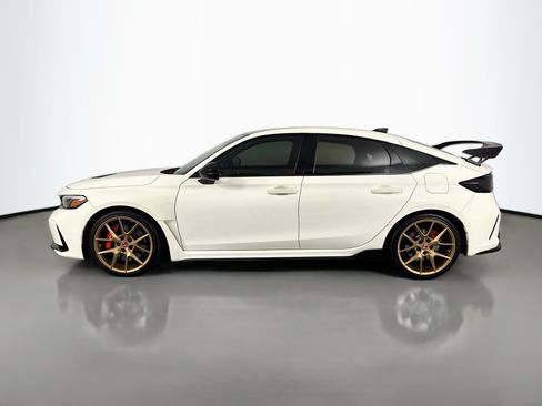 Used 2024 Honda Civic Type R image 8