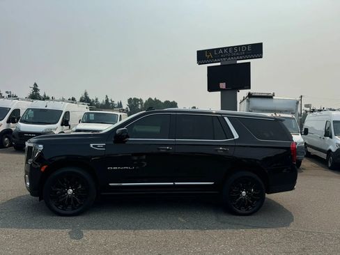 Used 2021 GMC Yukon Denali w/ Denali Ultimate Package AWD/4WD image 3