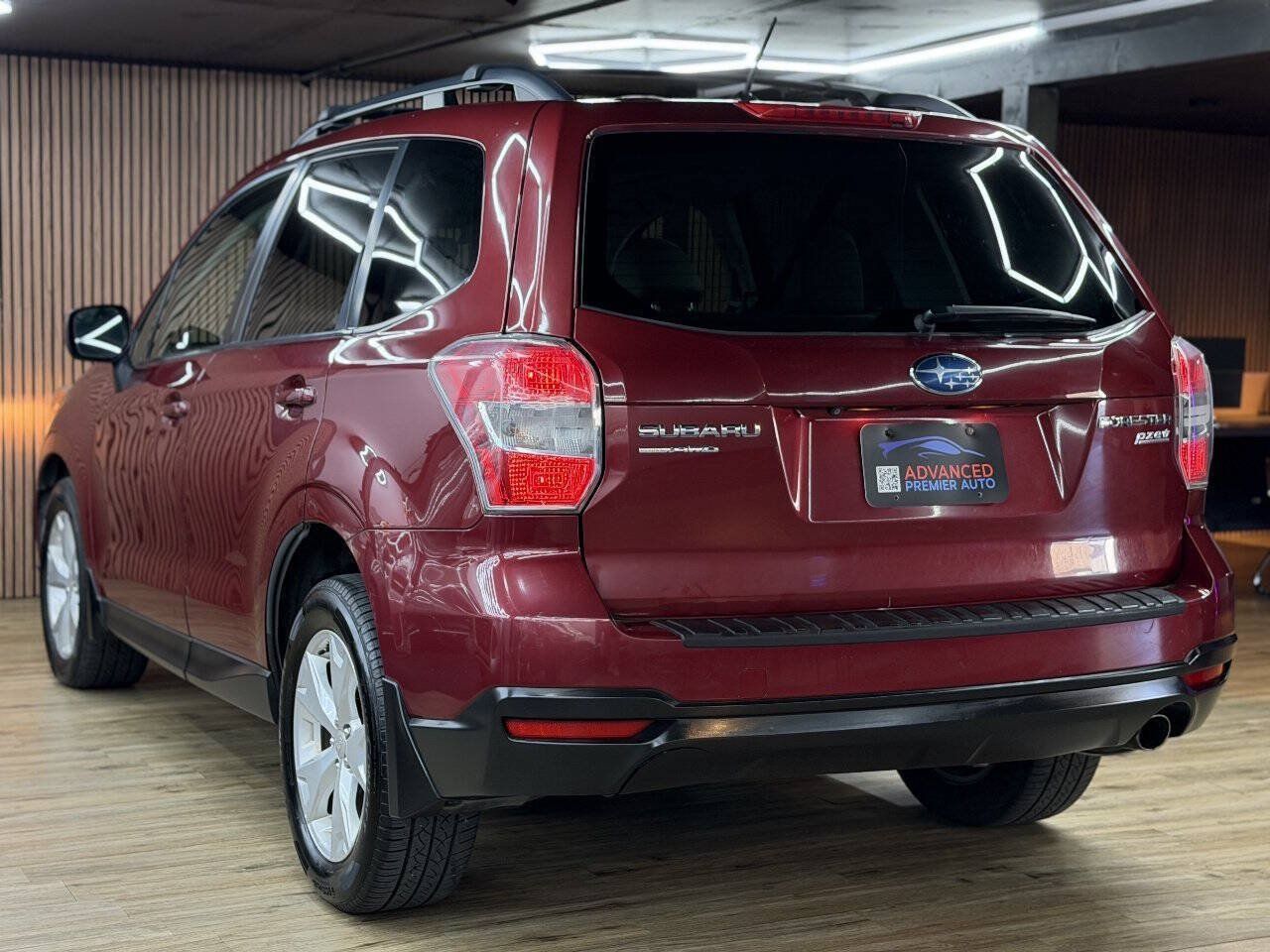 Used 2015 Subaru Forester 2.5i Premium w/ All-Weather Package AWD/4WD image 10