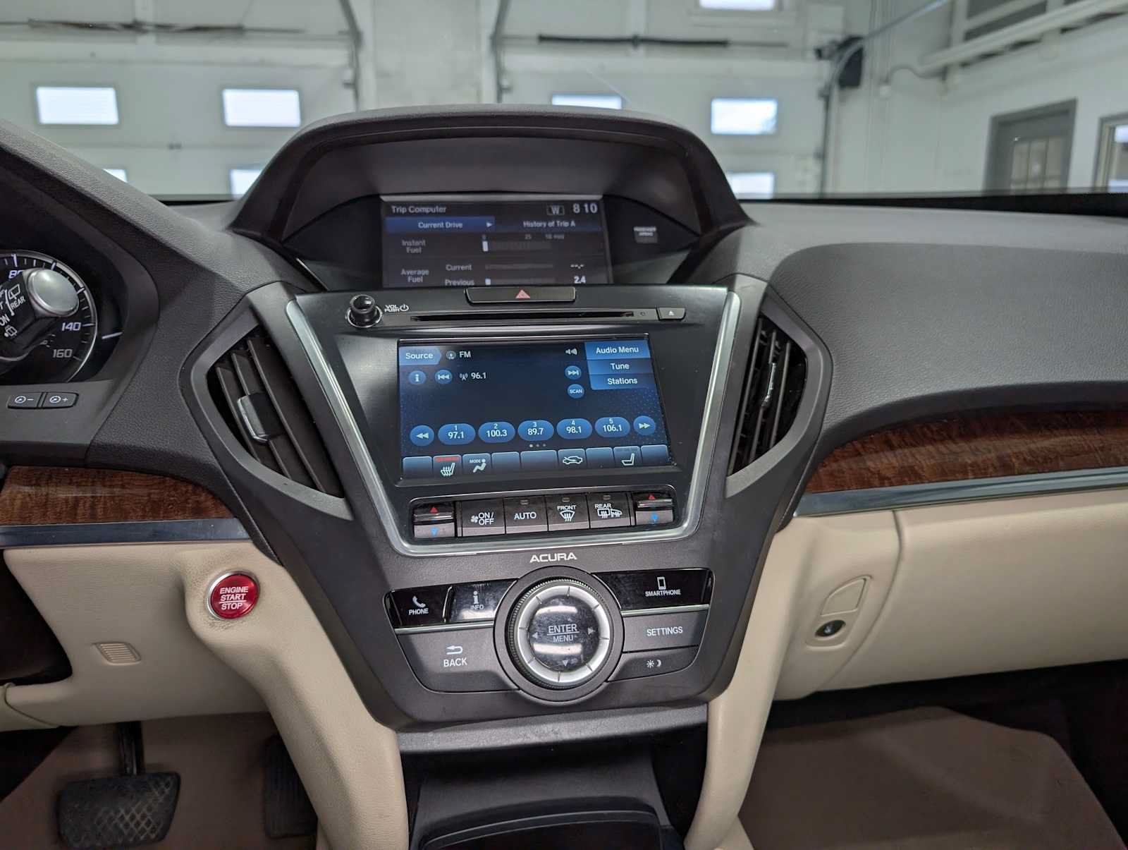 Used 2020 Acura MDX SH-AWD image 31