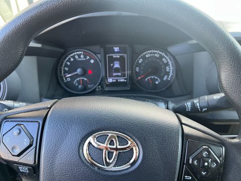 Used 2023 Toyota Tacoma SR AWD/4WD image 11