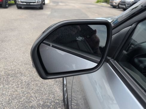 Certified 2023 Ford Explorer Limited w/ Equipment Group 301A image 7