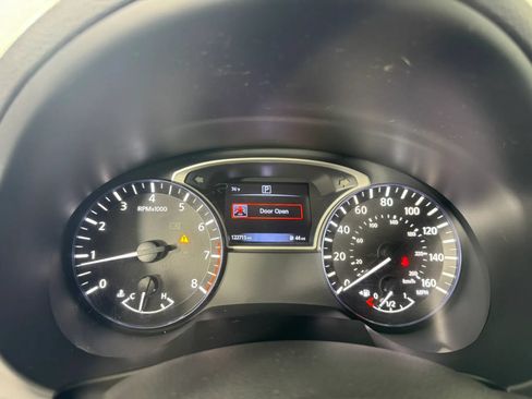 Used 2017 Nissan Altima 2.5 SR FWD image 14