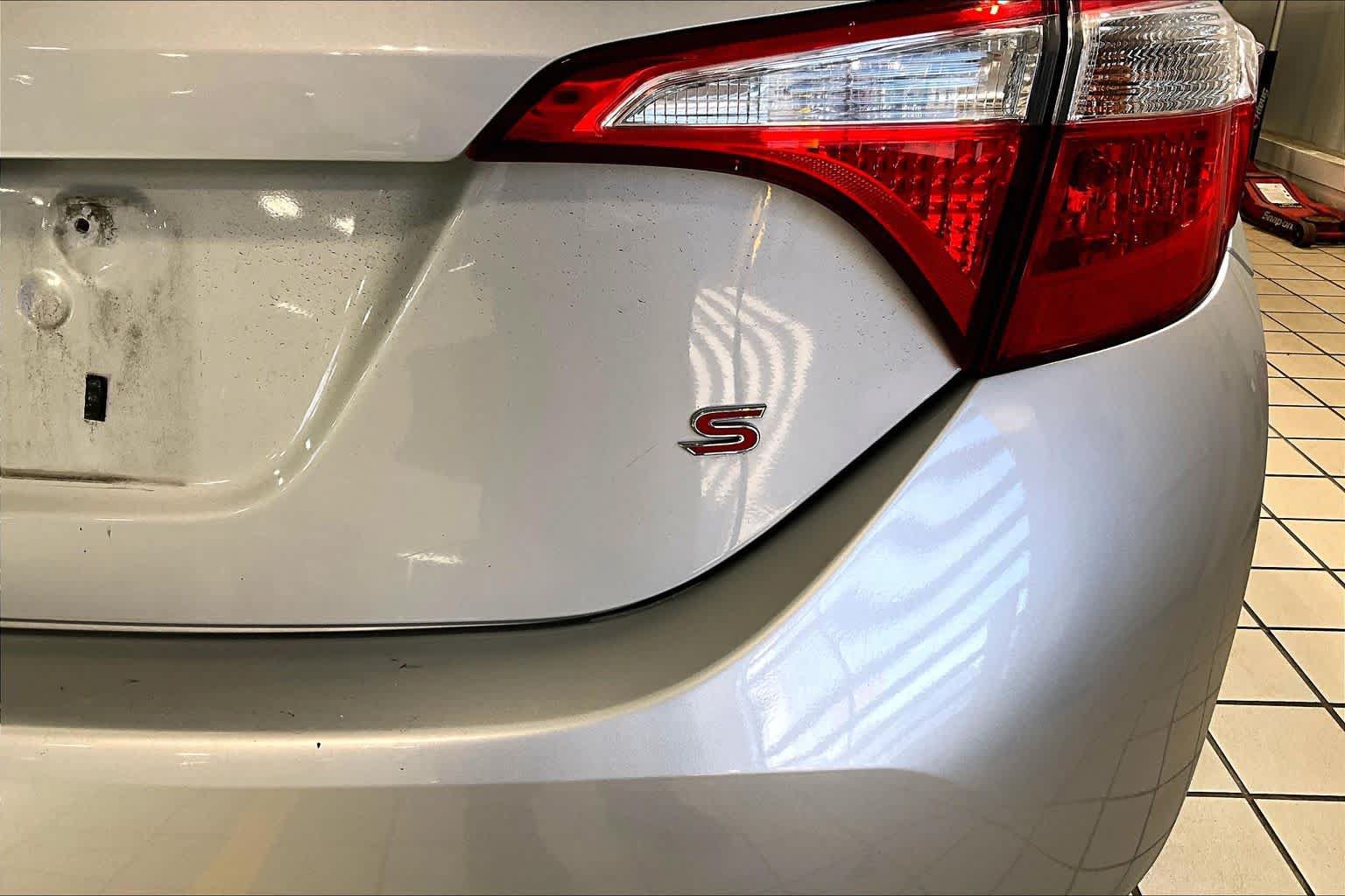 Used 2015 Toyota Corolla S FWD image 10