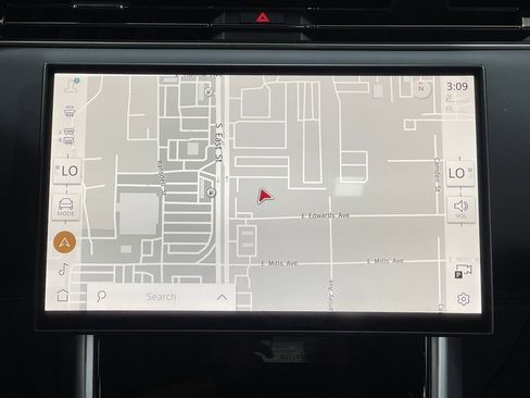 Used 2024 Land Rover Range Rover SE image 10