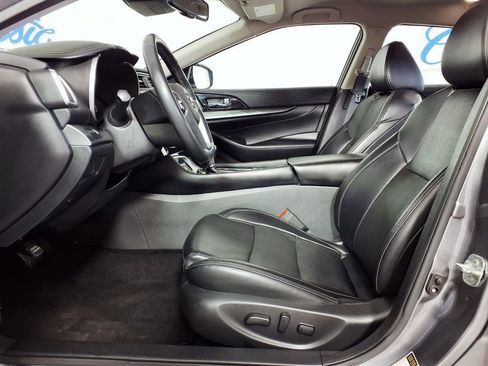 Used 2022 Nissan Maxima SV w/ Floor Mat Group FWD image 7