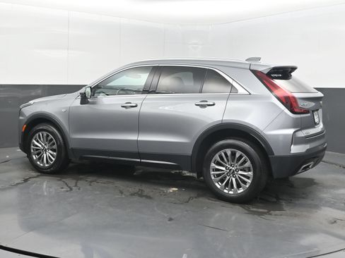 Used 2024 Cadillac XT4 Premium Luxury FWD image 7
