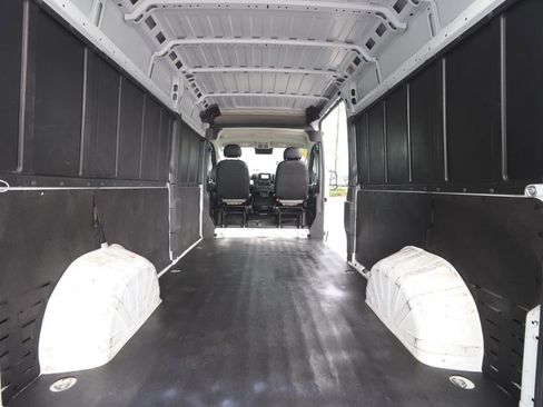Used 2023 RAM ProMaster 2500 FWD image 14