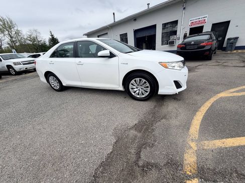 Used 2012 Toyota Camry LE FWD image 58