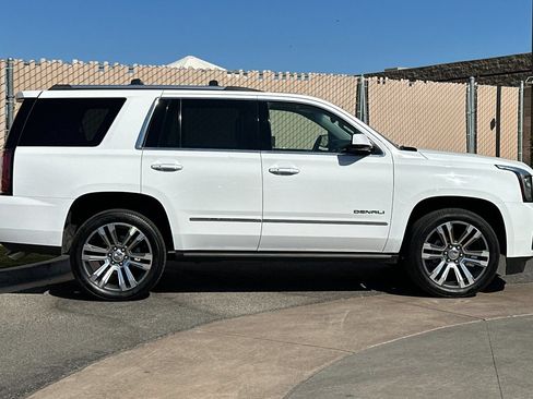 Used 2018 GMC Yukon Denali w/ Denali Ultimate Package AWD/4WD image 3