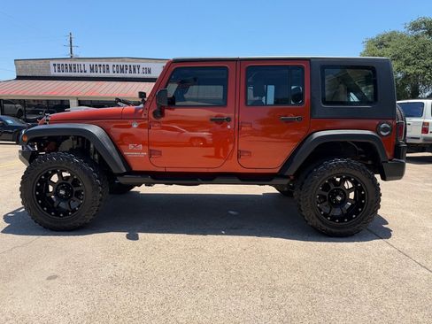 Used 2009 Jeep Wrangler Unlimited X AWD/4WD image 4