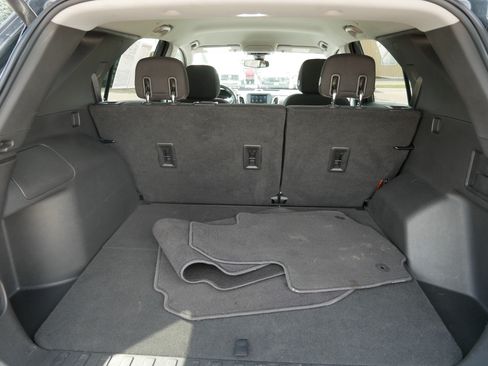 Used 2020 Chevrolet Equinox LT FWD image 18