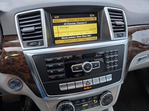 Used 2012 Mercedes-Benz ML 350 BlueTEC 4MATIC image 17