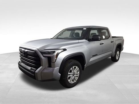 New 2026 Toyota Tundra SR5 image 2