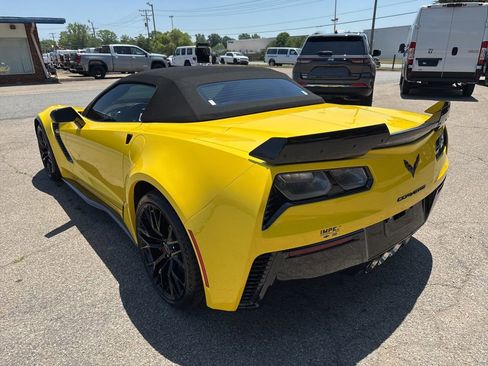 Used 2016 Chevrolet Corvette Z06 w/ 2LZ Preferred Equipment Group RWD image 3