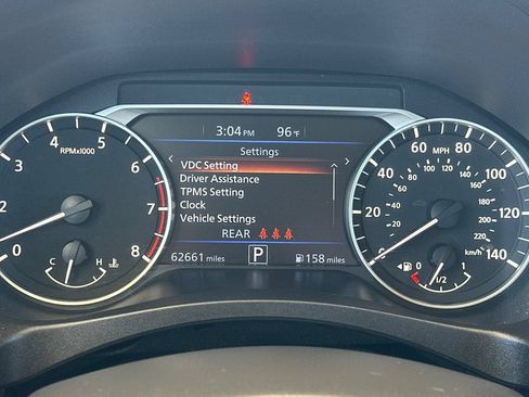 Used 2024 Nissan Altima 2.5 SV FWD image 23