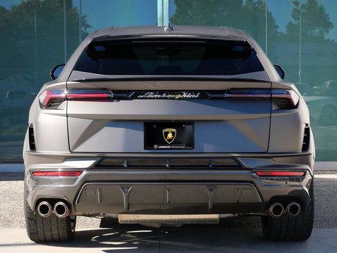 Used 2024 Lamborghini Urus Performante image 4