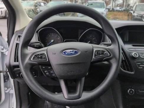Used 2015 Ford Focus SE image 23