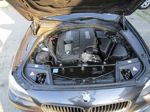 Used 2011 BMW 528i Sedan image 37