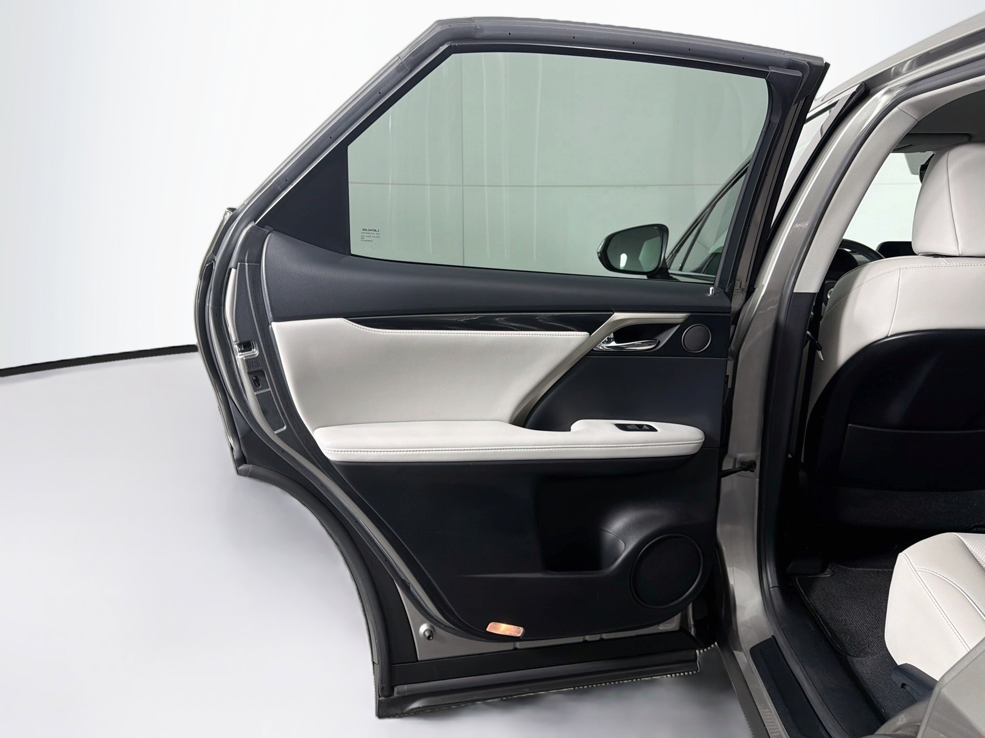 Used 2021 Lexus RX 350 FWD w/ Accessory Package image 25